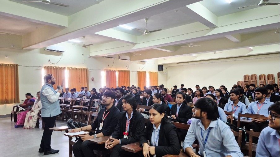 Guest lecture on Career Opportunities in Securities Market image 2